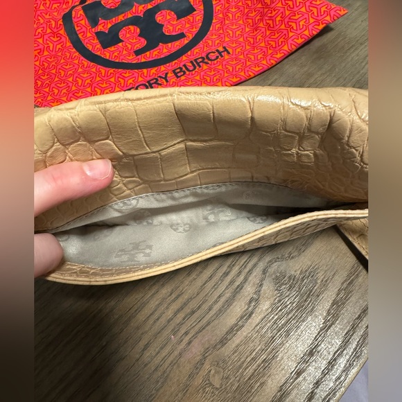 Tory Burch shoulder bag. Beige crocodile leather. Excellent condition - Picture 3 of 5